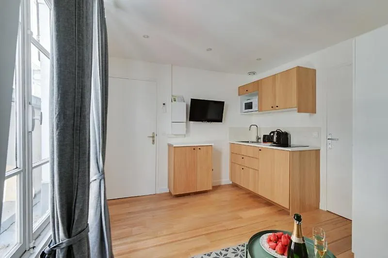 137 Suite Ella - Superb Apartment In Paris. 0*, Paris France